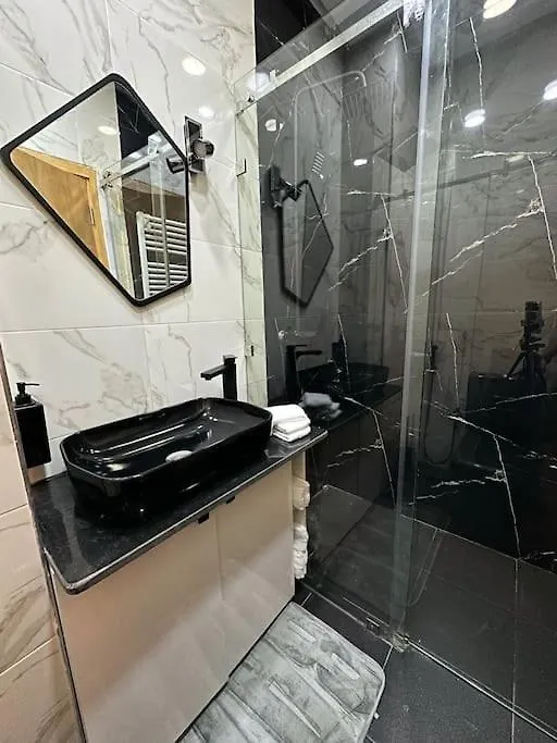 Daire Cozy Apt With Top Amenities Near Marakeş Fas
